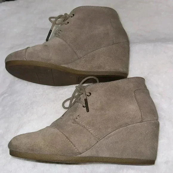 TOMS Desert Wedge Taupe Tan Bootie Boots Size 7 Preppy Fall Winter Preppy Casual - Picture 4 of 13